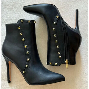 Nicole Miller Women's Black Faux Leather Studded Stiletto Ankle Boots 6